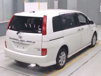 Toyota ISIS лот № 30234 оценка 3.5  с аукциона в Японии 1