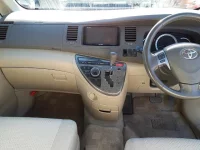 Toyota ISIS лот № 30234 оценка 3.5  с аукциона в Японии 8