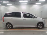 Toyota WISH лот № 30305 оценка 3.5  с аукциона в Японии 2