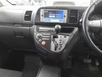 Toyota WISH лот № 30305 оценка 3.5  с аукциона в Японии 8
