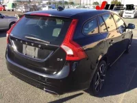 Volvo V60 лот № 2048 оценка 4  с аукциона в Японии 5