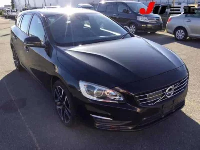Volvo V60  с аукциона в Японии