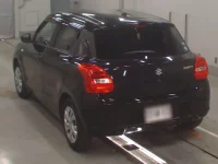 Suzuki SWIFT лот № 40109 оценка 4  с аукциона в Японии 5