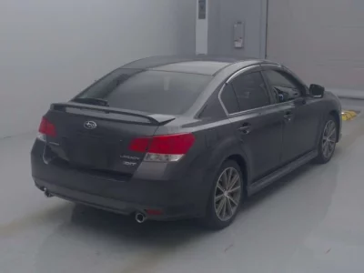 Subaru LEGACY B4  с аукциона в Японии