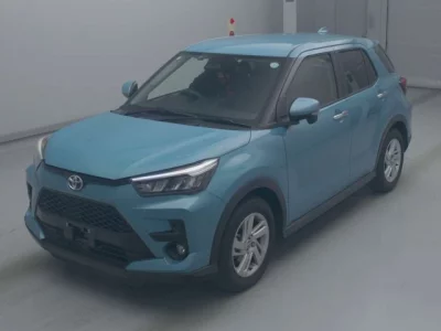 Toyota RAIZE  с аукциона в Японии