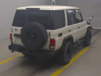 Toyota SUCCEED лот № 176 оценка R  с аукциона в Японии 1