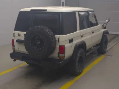 Toyota SUCCEED  с аукциона в Японии