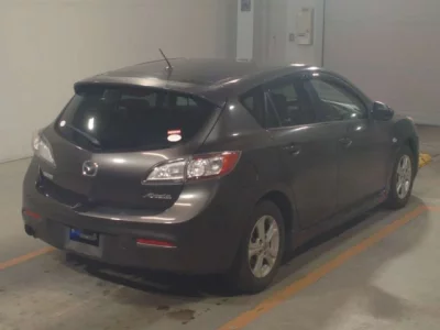 Mazda AXELA  с аукциона в Японии