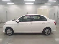 Toyota COROLLA AXIO лот № 30327 оценка R  с аукциона в Японии 3