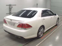 Toyota CROWN лот № 30330 оценка 3.5  с аукциона в Японии 1