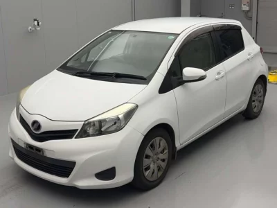 Toyota VITZ  с аукциона в Японии