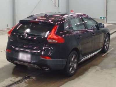 Volvo V40  с аукциона в Японии