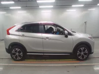 Mitsubishi ECLIPSE CROSS лот № 30346 оценка 4  с аукциона в Японии 2