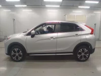 Mitsubishi ECLIPSE CROSS лот № 30346 оценка 4  с аукциона в Японии 3