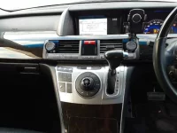 Honda ELYSION лот № 30347 оценка 3.5  с аукциона в Японии 8