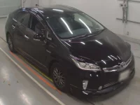 Toyota PRIUS лот № 30355 оценка 4  с аукциона в Японии 4
