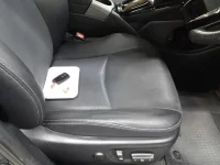 Toyota PRIUS лот № 30355 оценка 4  с аукциона в Японии 7