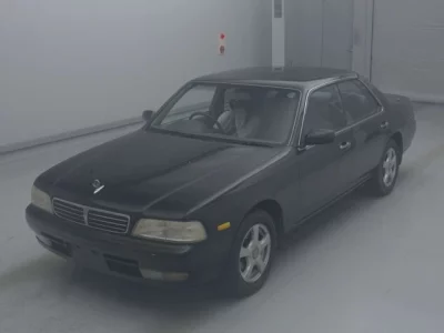 Nissan LAUREL