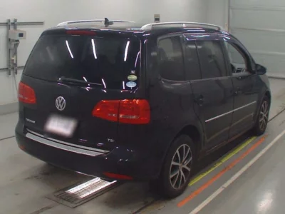 Volkswagen GOLF TOURAN  с аукциона в Японии