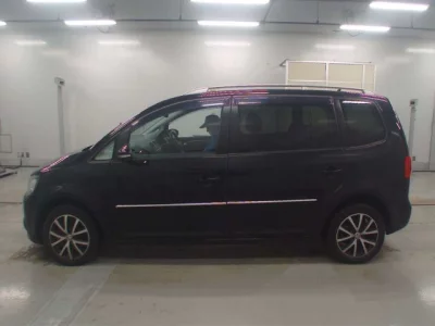 Volkswagen GOLF TOURAN  с аукциона в Японии