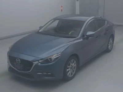 Mazda AXELA  с аукциона в Японии
