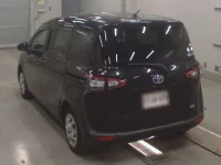 Toyota SIENTA лот № 30367 оценка 3  с аукциона в Японии 5