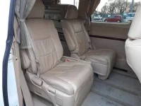 Toyota ALPHARD лот № 30372 оценка 3.5  с аукциона в Японии 9
