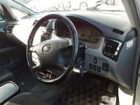 Toyota IPSUM лот № 3332 оценка 3  с аукциона в Японии 6