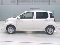 Toyota PASSO лот № 30302 оценка 4  с аукциона в Японии 3