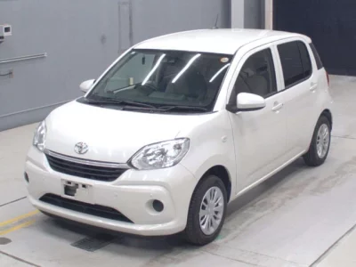Toyota PASSO  с аукциона в Японии