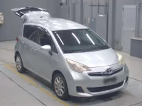 Toyota RACTIS лот № 30301 оценка 4  с аукциона в Японии 4