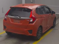 Honda FIT лот № 217 оценка RA  с аукциона в Японии 1