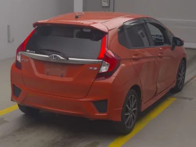 Honda FIT  с аукциона в Японии