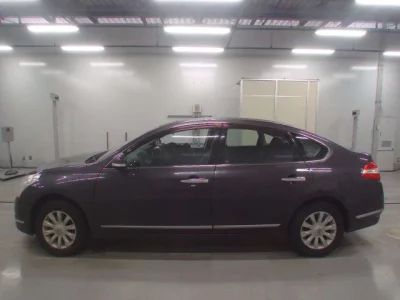 Nissan TEANA  с аукциона в Японии