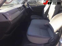 Toyota HIACE лот № 2091 оценка 4  с аукциона в Японии 2