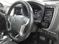 Mitsubishi OUTLANDER PHEV лот № 30394 оценка 4  с аукциона в Японии 6