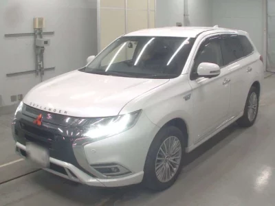 Mitsubishi OUTLANDER PHEV  с аукциона в Японии