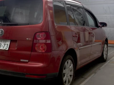 Volkswagen GOLF TOURAN  с аукциона в Японии