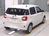 Toyota PASSO лот № 30329 оценка 4  с аукциона в Японии 1