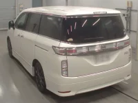 Nissan ELGRAND лот № 30410 оценка 4  с аукциона в Японии 5