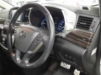 Nissan ELGRAND лот № 30410 оценка 4  с аукциона в Японии 6