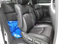 Nissan ELGRAND лот № 30410 оценка 4  с аукциона в Японии 9