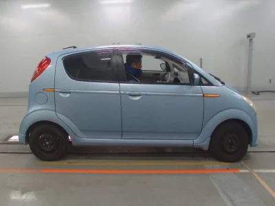 Subaru R2  с аукциона в Японии