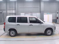 Toyota PROBOX лот № 30331 оценка 4  с аукциона в Японии 2