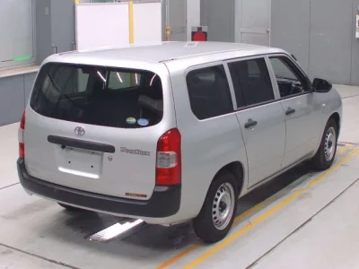 Toyota PROBOX  с аукциона в Японии