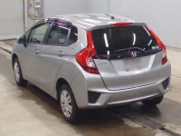 Honda FIT лот № 3369 оценка RA  с аукциона в Японии 5