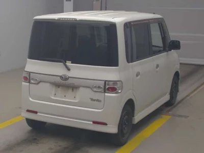Daihatsu TANTO  с аукциона в Японии