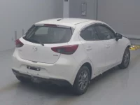 Mazda MAZDA2 лот № 7325 оценка R  с аукциона в Японии 1