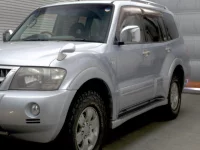 Mitsubishi PAJERO лот № 17080 оценка 3.5  с аукциона в Японии 2