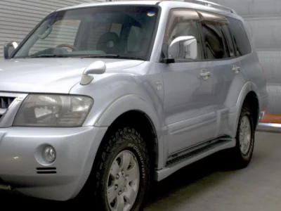 Mitsubishi PAJERO  с аукциона в Японии
